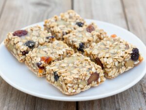healthy low-fat snack bars for hiking